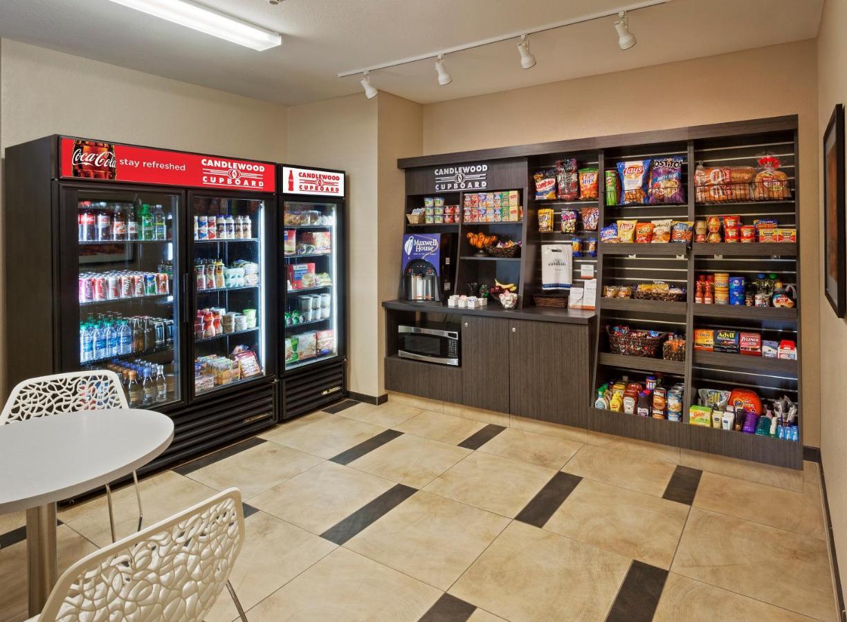 坎德尔伍德套房酒店 - 南查尔斯湖 莱克查尔斯 外观 照片